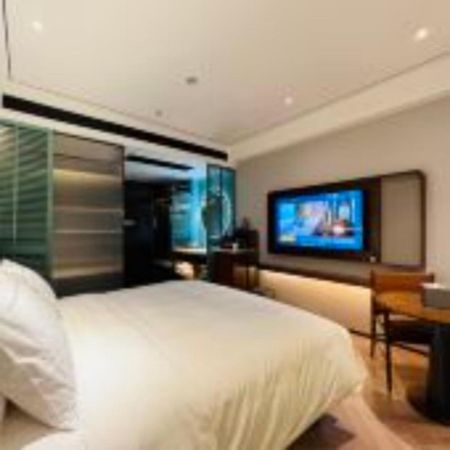 Hangzhou West Lake Milan Hotel - Ten Minutes Walk To The West Lake 외부 사진