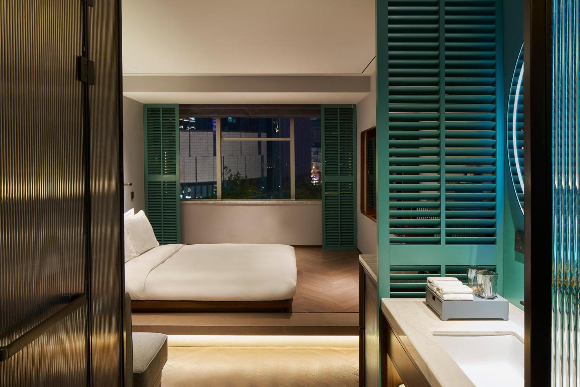 Hangzhou West Lake Milan Hotel - Ten Minutes Walk To The West Lake 외부 사진